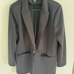 Robert Louis Elegant Black Blazer